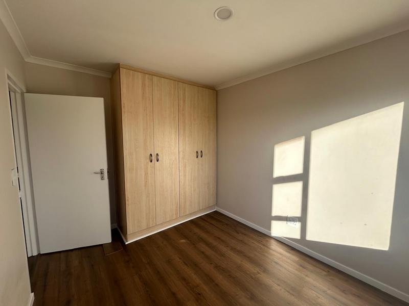 To Let 3 Bedroom Property for Rent in Eikenbosch Western Cape
